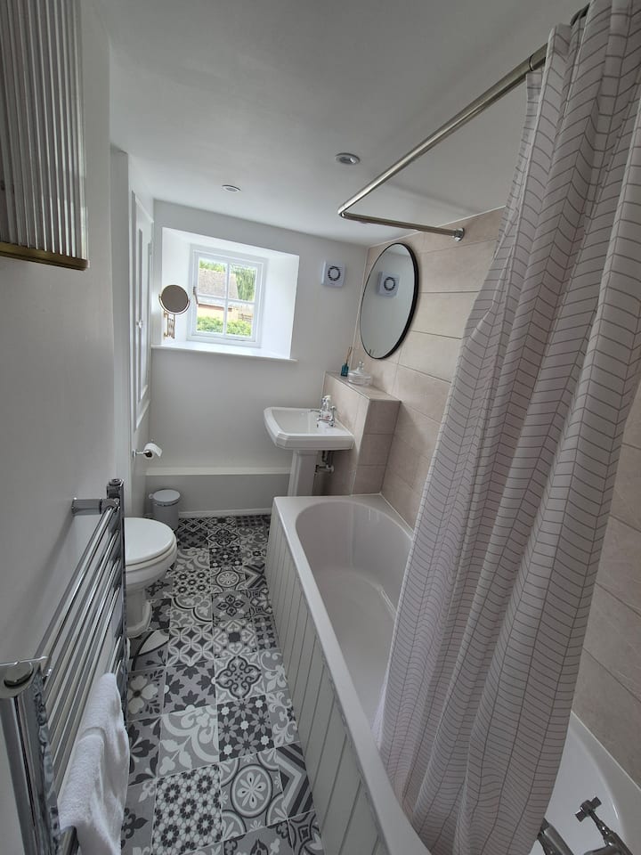 Clematis Cottage photograph 28